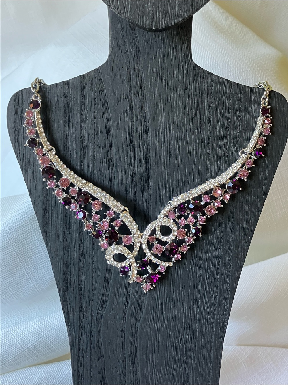 Profits for Poppi822 - Statement Necklace - Picture 2 of 4